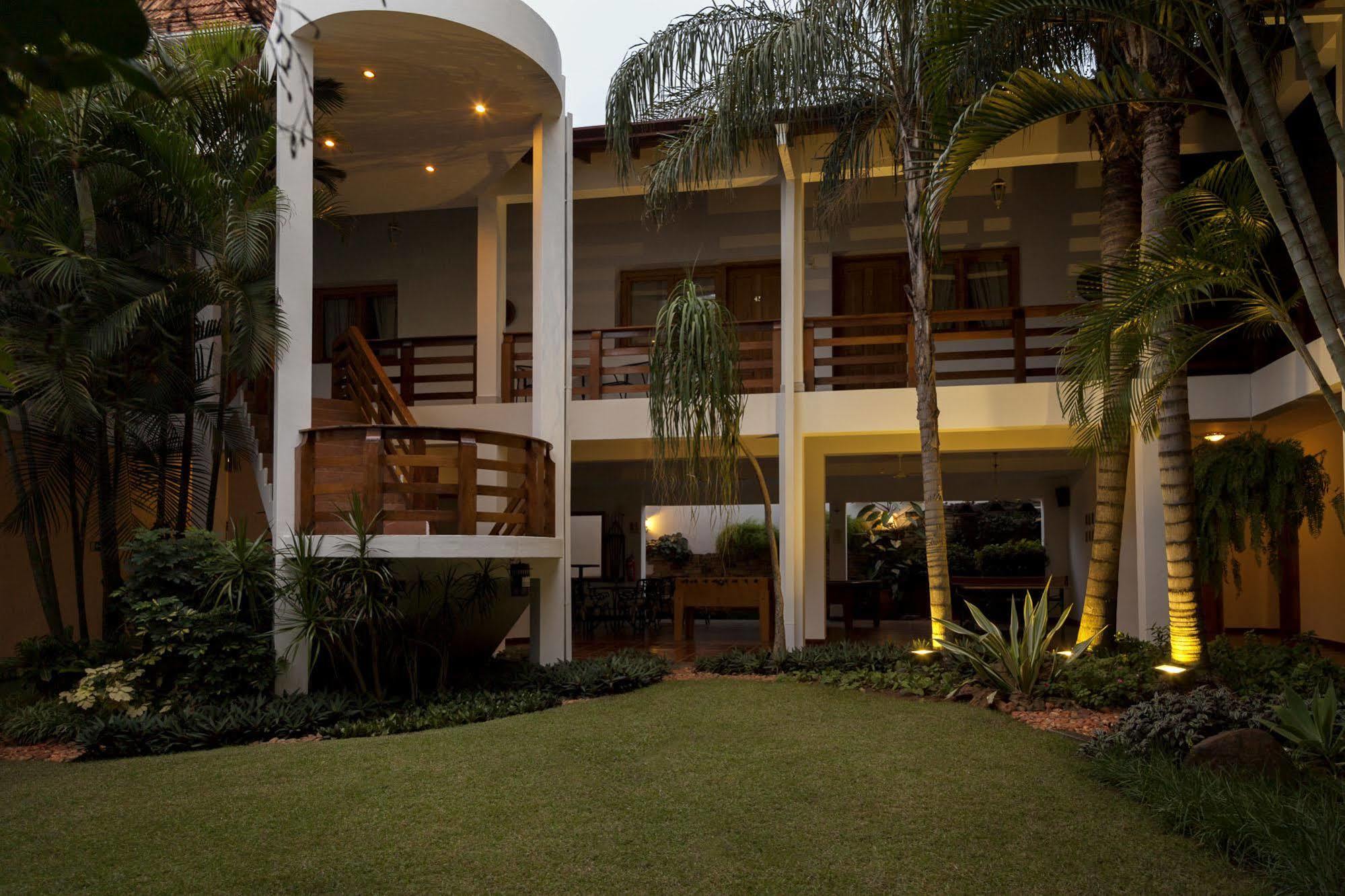 Hotel Westfalenhaus Asuncion Exterior photo